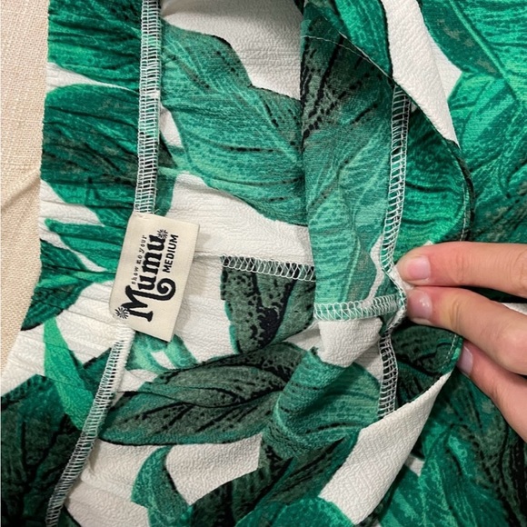 Show me your mumu! Palm leaf 2 piece crop top and shorts set size medium! - Picture 3 of 6